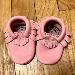 Size 0 freshly picked Mocs in light pink